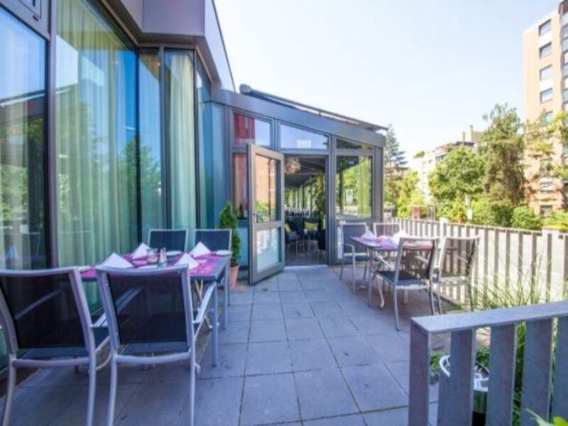 Novina Tillypark 4*