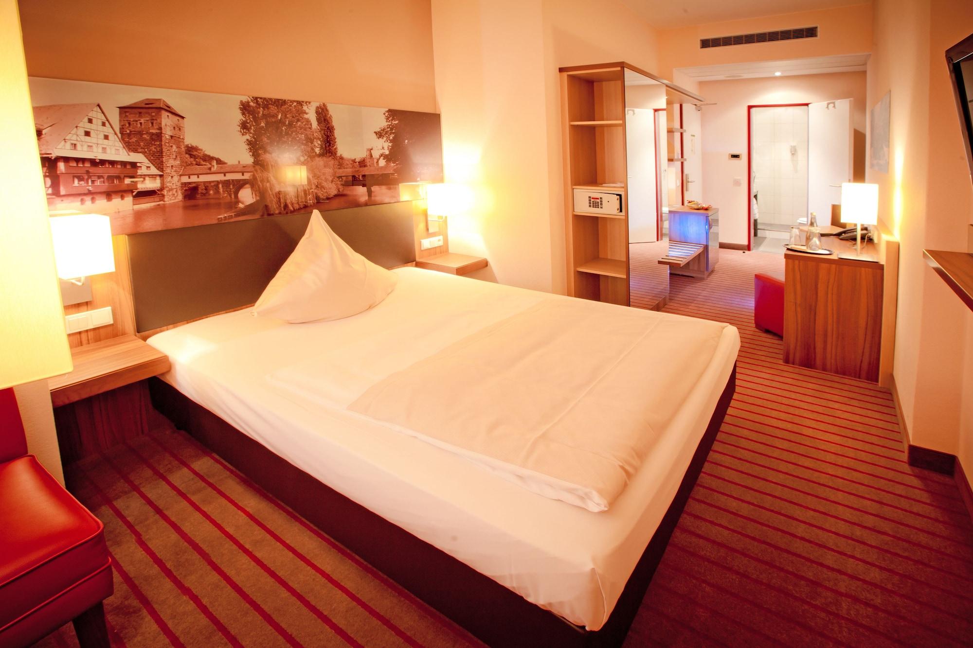 Novina Tillypark Hotel