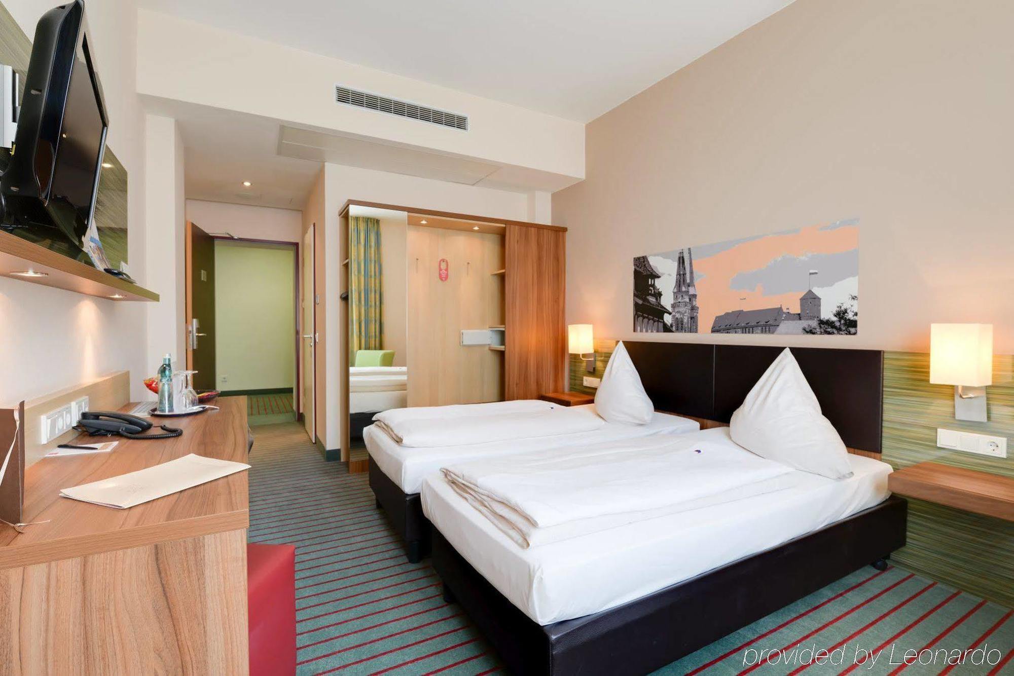 Novina Tillypark Hotel 4*
