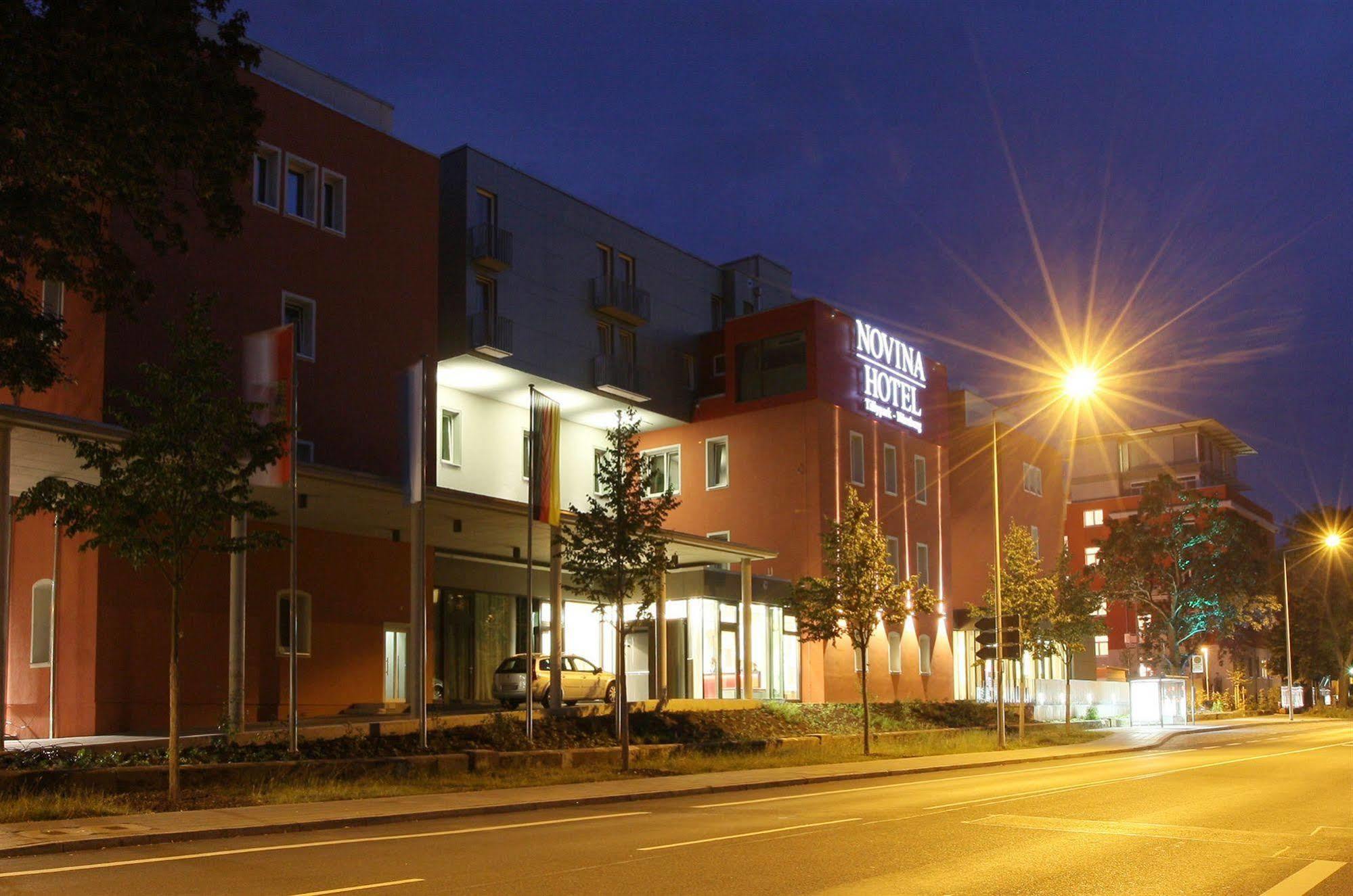 Hotel Novina Tillypark