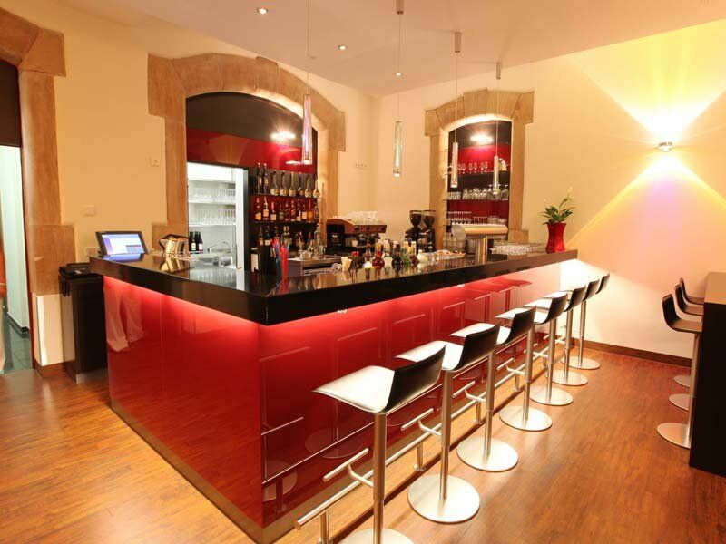 Novina Tillypark Hotel